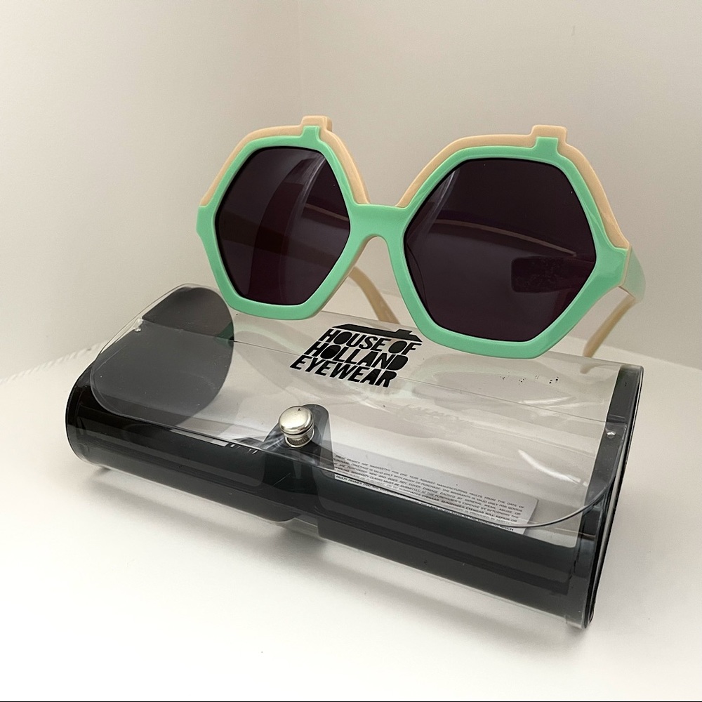 ✨𝙷𝚘𝚜𝚝 𝙿𝚒𝚌𝚔✨ HOUSE OF HOLLAND Roofies Hectagon Sunglasses